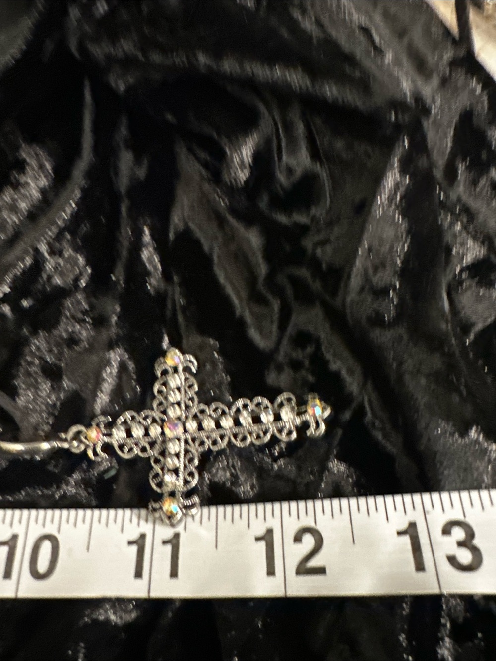 Lot of 8 Cross Pendant Necklaces – Assorted Colors – Craft & Jewelry Lot - Picture 15 of 16